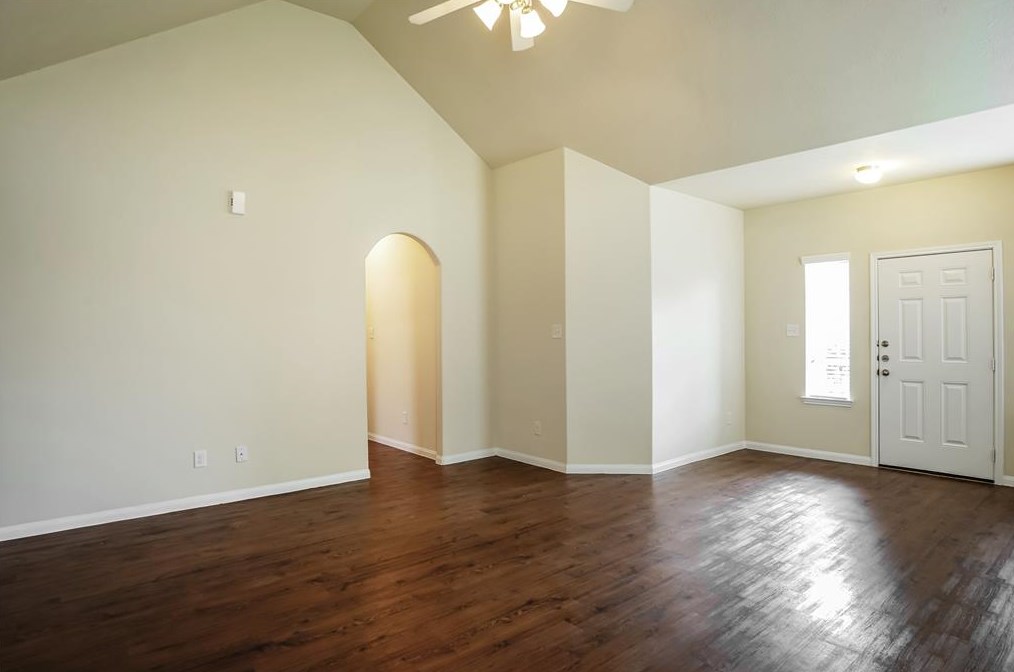 9714 Cira Ct, Houston TX  77044-4062 exterior