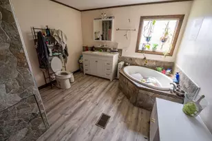 6016 W Lake Creek Rd, Riesel, TX 76682 - Photo 5