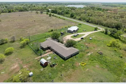 6016 W Lake Creek Road, Riesel, TX 76682 - Photo 17