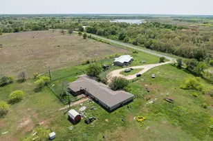 6016 W Lake Creek Rd, Riesel, TX 76682 - Photo 17