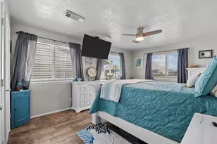 19 Dolphin St, Bayou Vista, TX 77563 - Photo 21