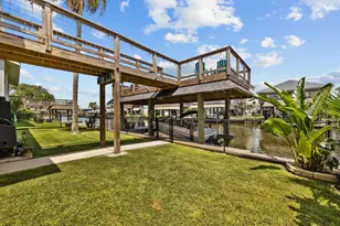 19 Dolphin St, Bayou Vista, TX 77563 - Photo 13