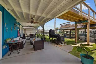 19 Dolphin St, Bayou Vista, TX 77563 - Photo 11