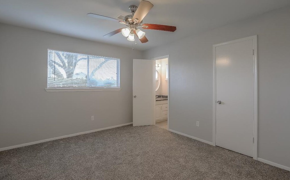 11106 Roandale Dr, Houston TX  77048-1521 exterior