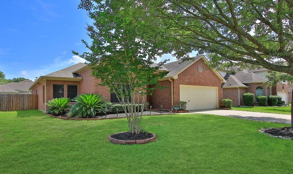 23906 Breckenridge Forest Dr, Spring TX  77373-3244 exterior