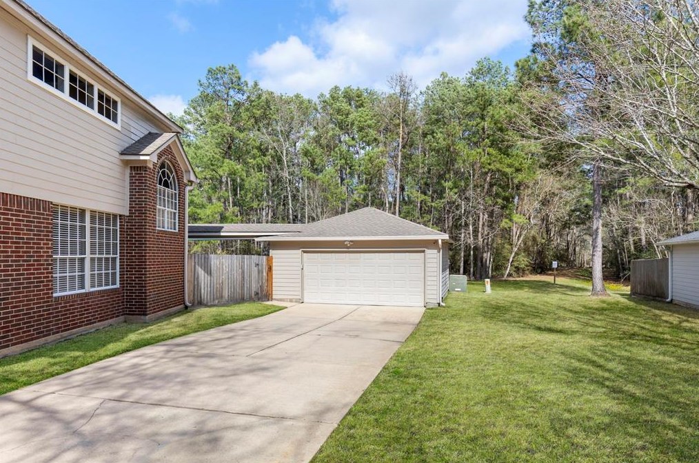 38 Evian Path Ct, Spring TX 77382-1317 exterior