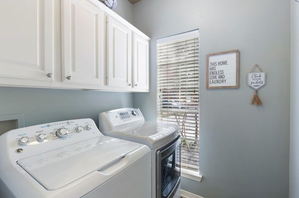 38 Evian Path Ct, Spring TX 77382-1317 exterior