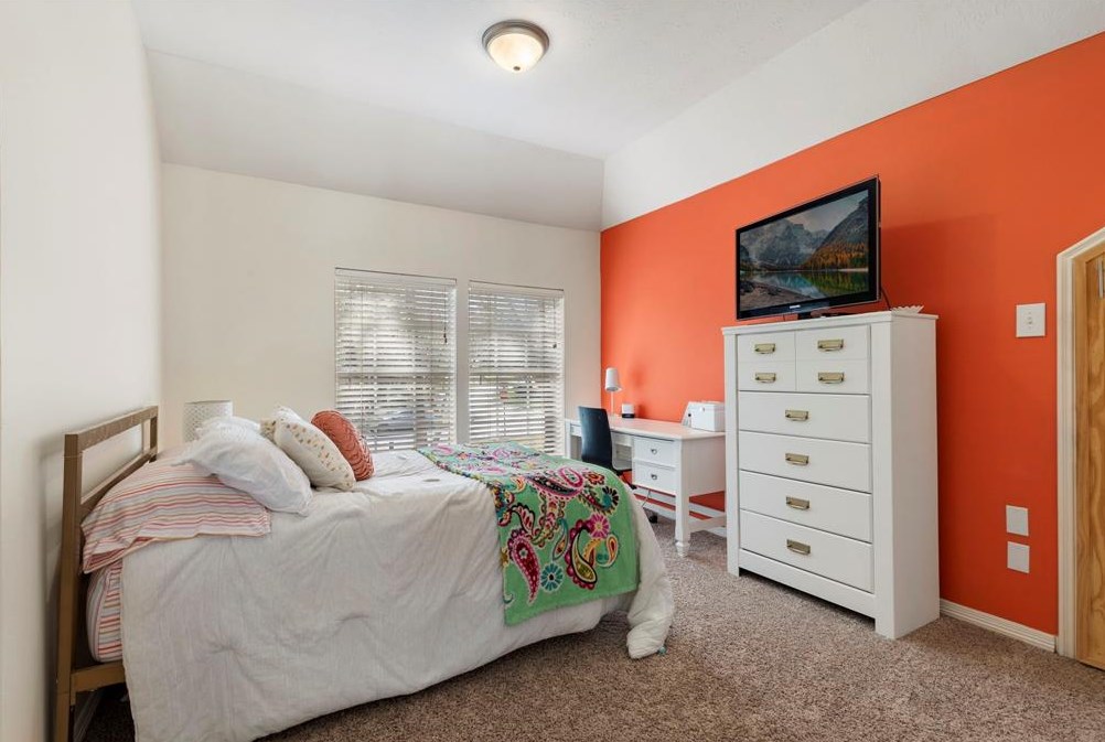 38 Evian Path Ct, Spring TX 77382-1317 exterior