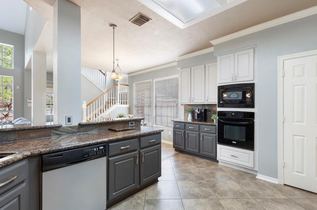 38 Evian Path Ct, Spring TX 77382-1317 exterior