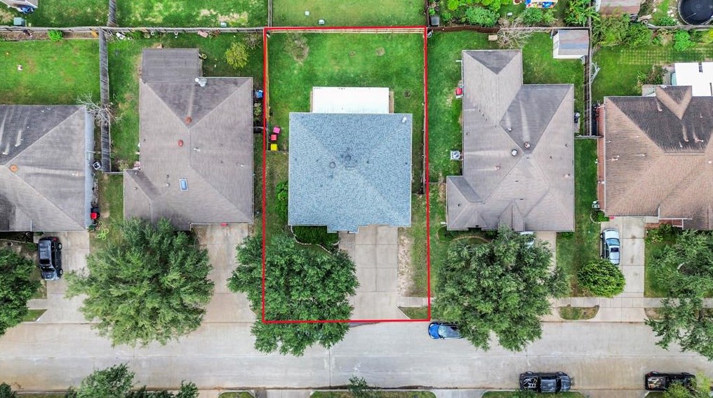 4310 Lucas Trace Ct, Houston TX  77066-4037 exterior