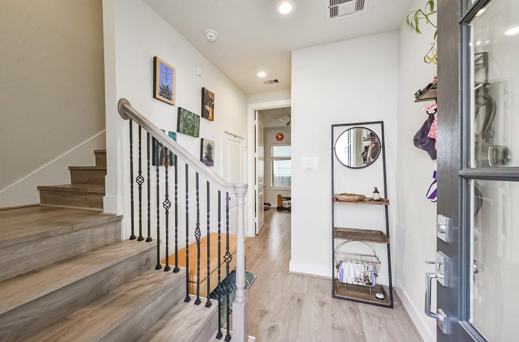 1038 15th 1/2 St, Houston TX  77008-3416 exterior