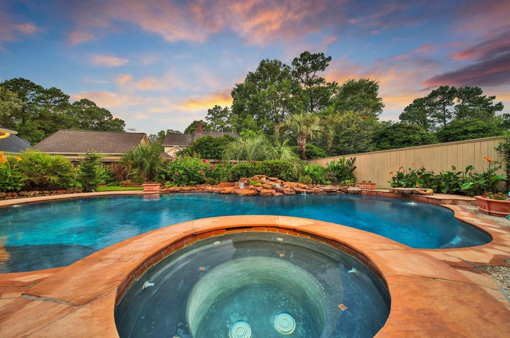 5815 Spring Lodge Dr, Humble TX 77345-2450 exterior