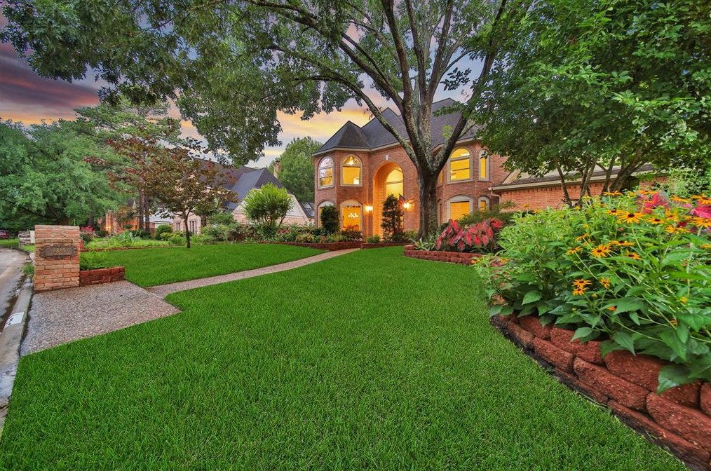 5815 Spring Lodge Dr, Humble TX 77345-2450 exterior