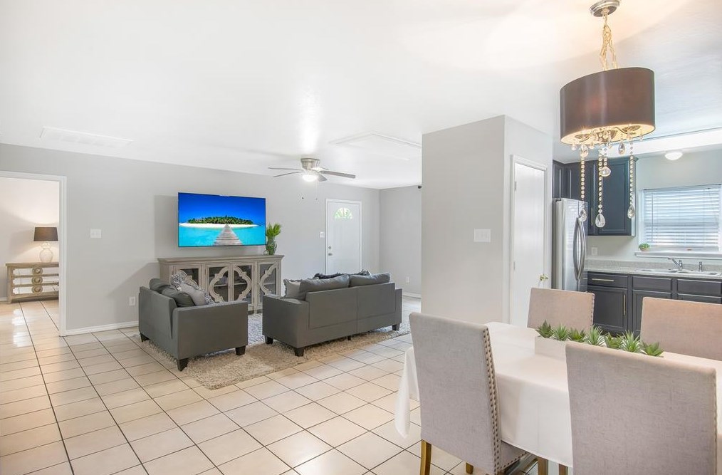 1804 Capron, Houston TX 77020-4008 exterior