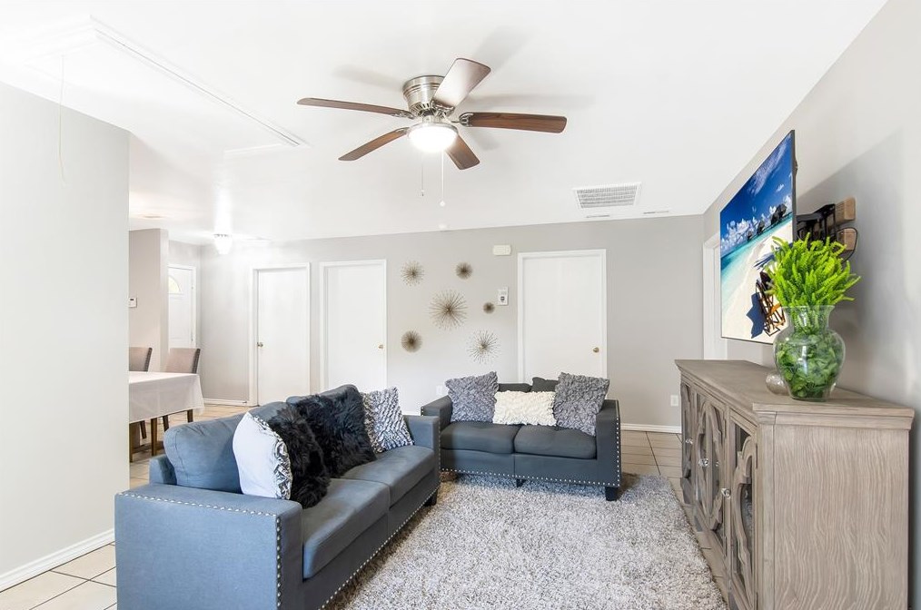 1804 Capron, Houston TX 77020-4008 exterior