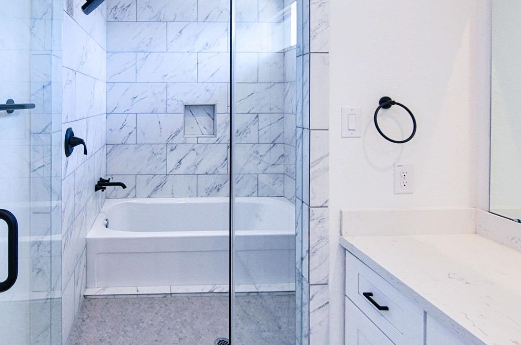 1216 Mcneil, Houston TX  77009-6421 exterior