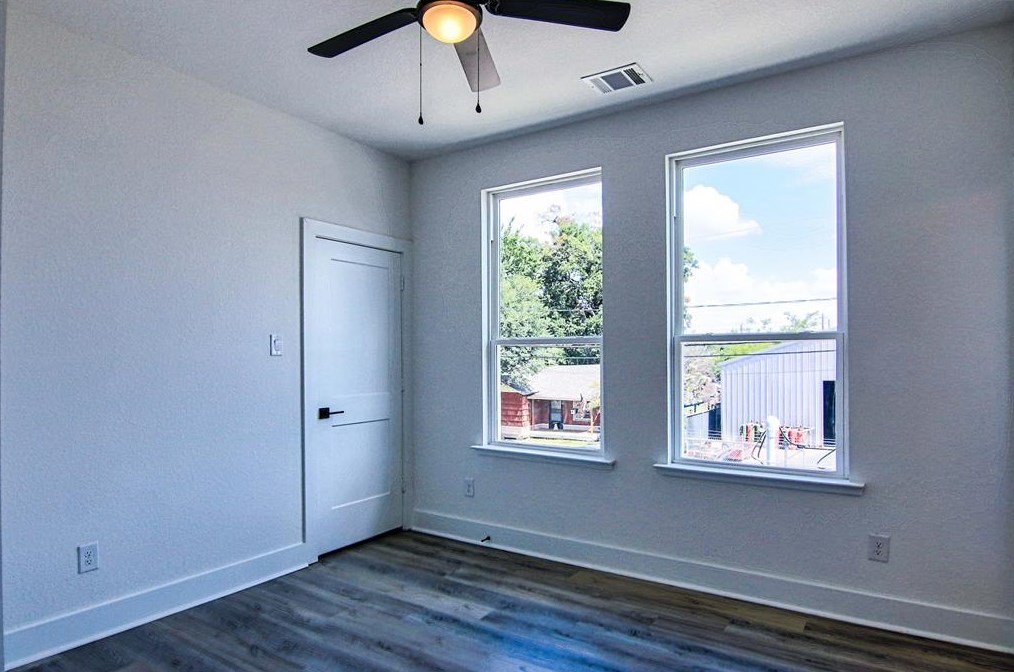 1216 Mcneil, Houston TX  77009-6421 exterior