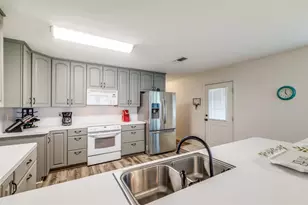 681 Bluewater, Sargent, TX 77414 - Photo 9