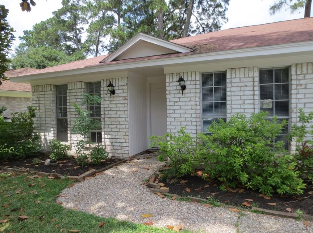 23123 Berry Pine Dr, Spring TX  77373-6460 exterior