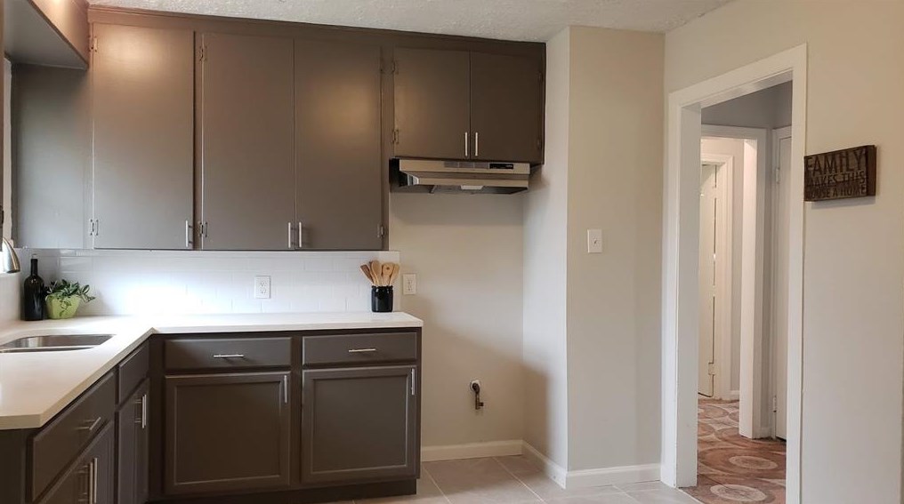 5727 Sweetbriar St, Houston TX  77017-6435 exterior