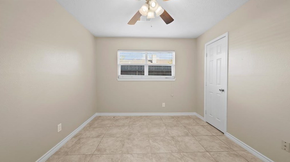 11303 Sageheather Dr, Houston TX  77089-4605 exterior