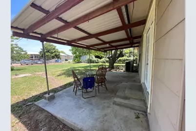 1320 Montezuma Street, Columbus, TX 78934 - Photo 19