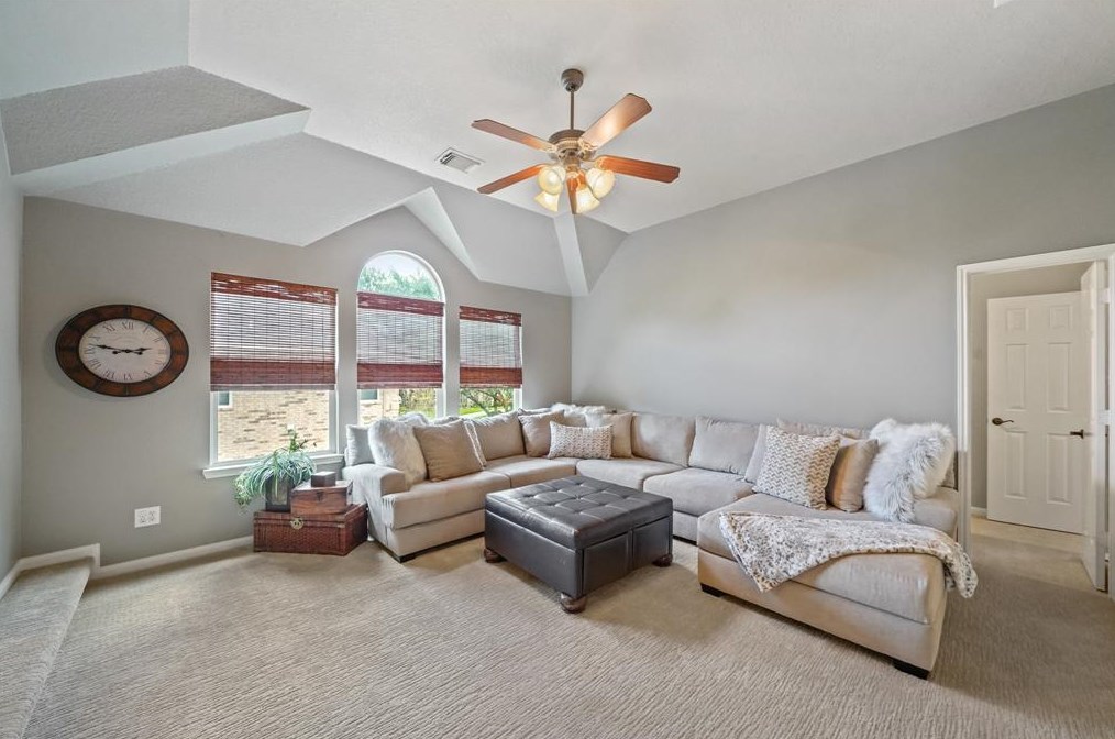 1603 Brookstone Ln, Sugar Land TX  77479-1895 exterior