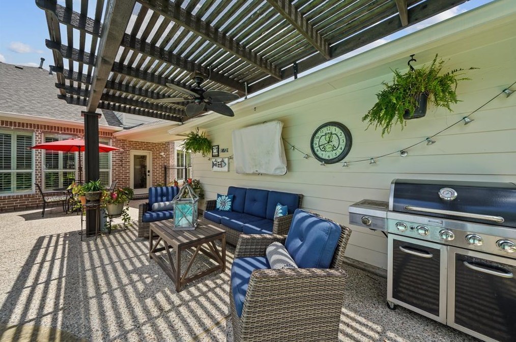1603 Brookstone Ln, Sugar Land TX  77479-1895 exterior