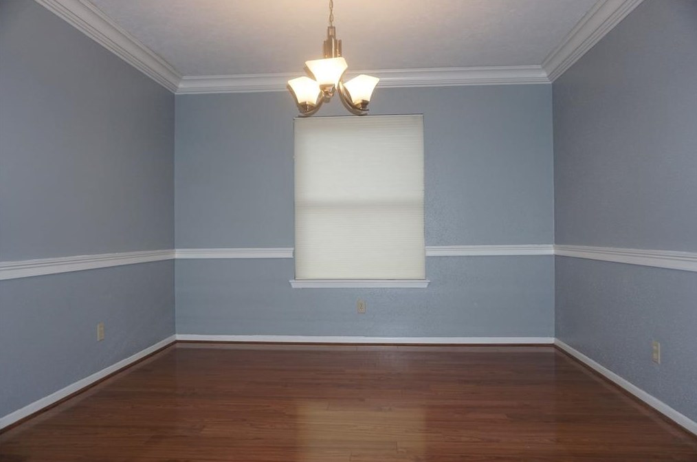 15418 Pleasant Valley Rd, Houston TX  77062-3608 exterior