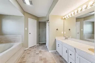 339 Admiral Cir, Tiki Island, TX 77554 - Photo 11