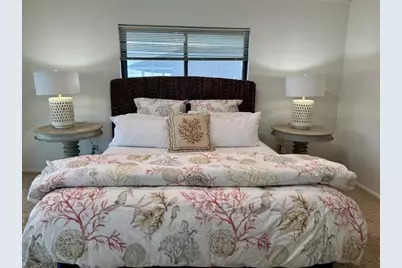 339 Admiral Circle, Tiki Island, TX 77554 - Photo 9