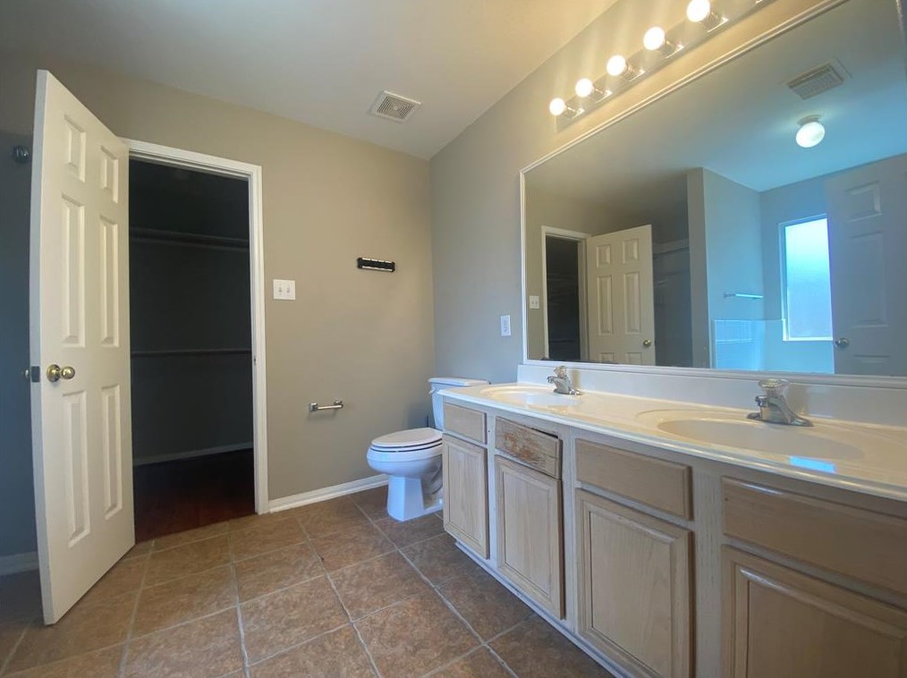 12502 Leader St, Houston TX  77072-2467 exterior