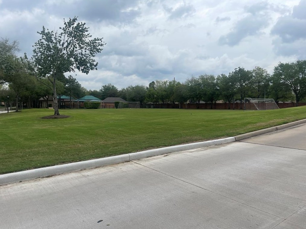 11515 St Germain Way, Houston TX  77082-2731 exterior