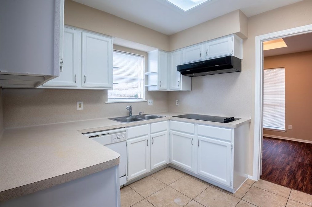 1910 Cobble Creek Dr, Houston TX  77073-1518 exterior