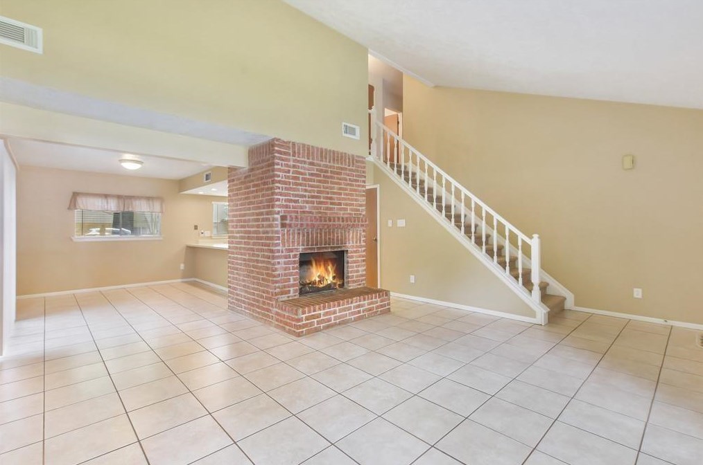 5 Yewleaf Rd, Spring TX  77381-3485 exterior