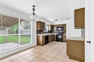 4719 Silver Frost Dr, Houston, TX 77066 - Photo 11