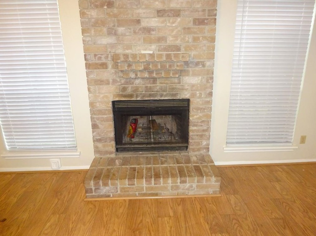 8635 Sunny Ridge Dr, Houston TX  77095-3710 exterior