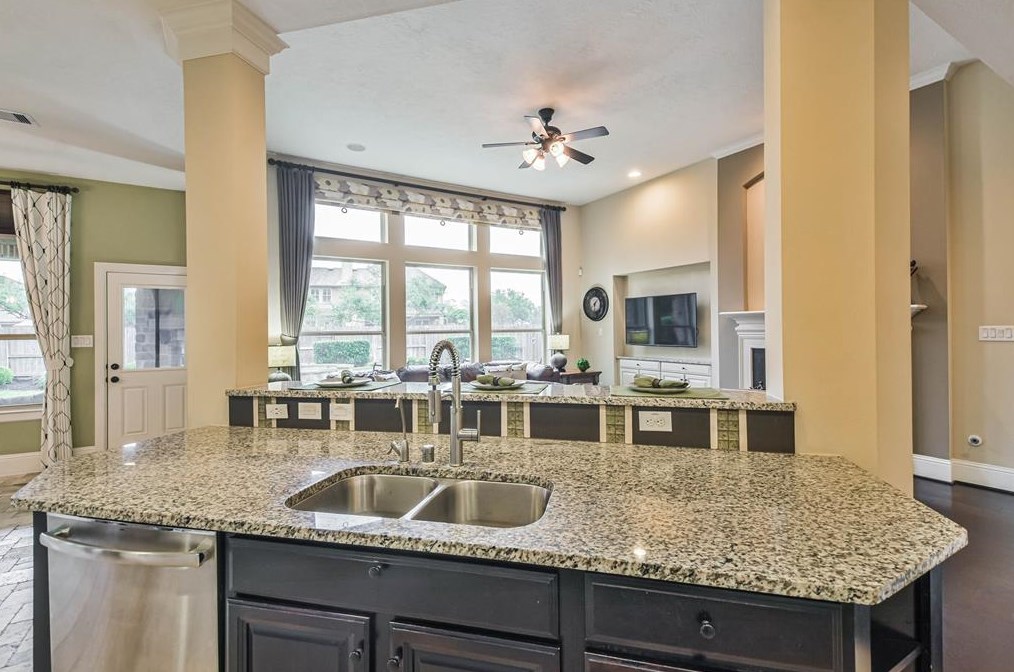 13902 Cole Pt Dr, Humble TX 77396-1108 exterior