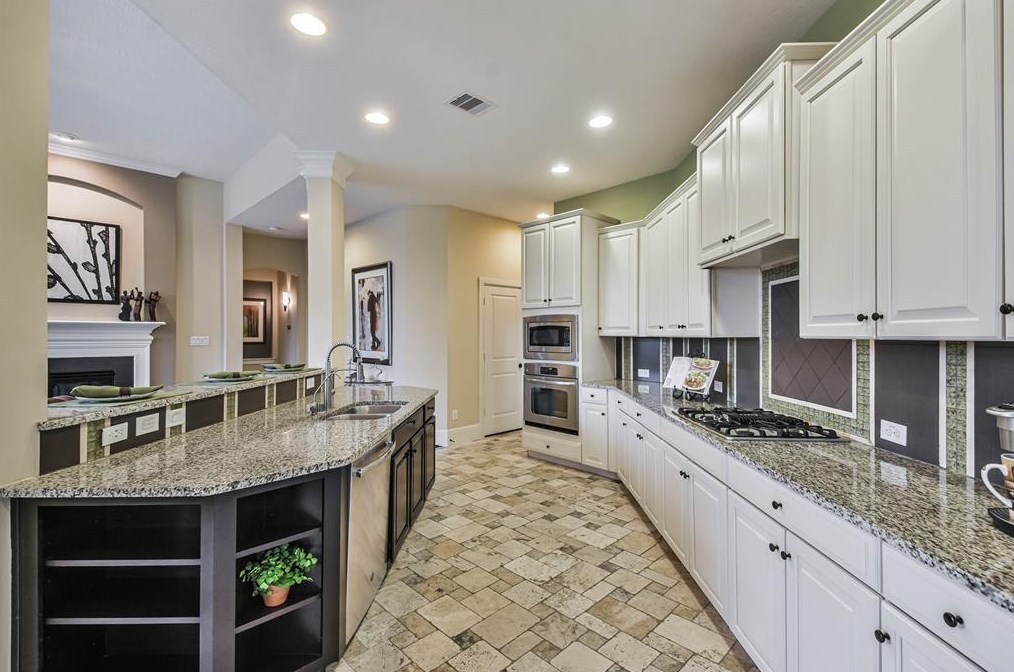 13902 Cole Pt Dr, Humble TX 77396-1108 exterior