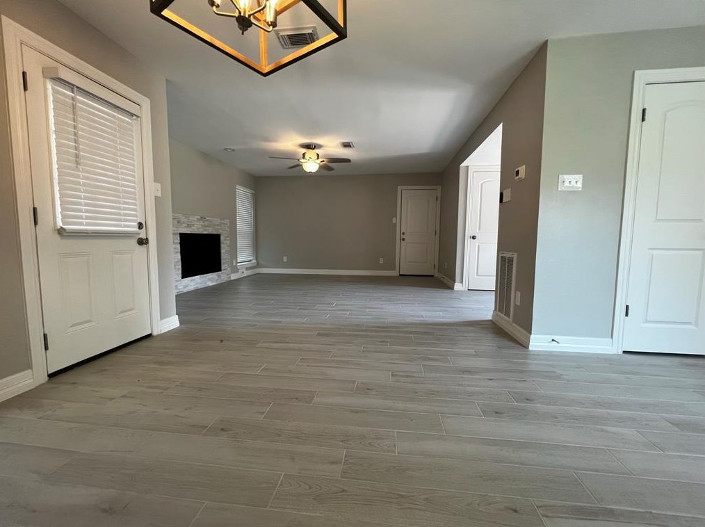 4623 Sunshine Dr, Sugar Land TX 77479-2059 exterior