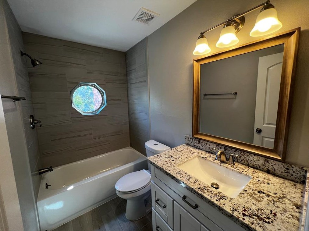 4623 Sunshine Dr, Sugar Land TX 77479-2059 exterior