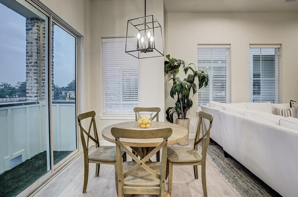 3017 Hicks, Houston TX  77007-3815 exterior