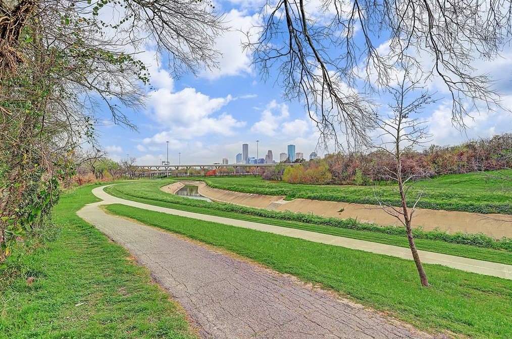 3017 Hicks, Houston TX  77007-3815 exterior