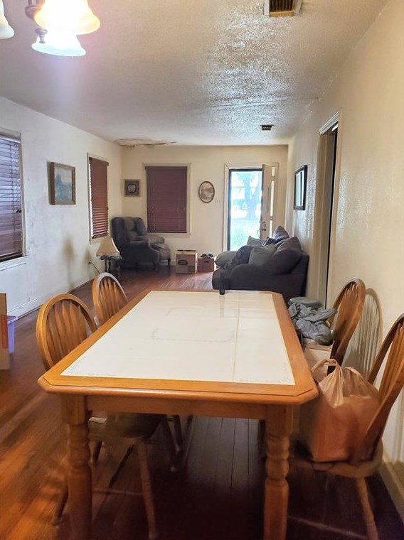 7318 Dixie Dr, Houston TX  77087-5314 exterior