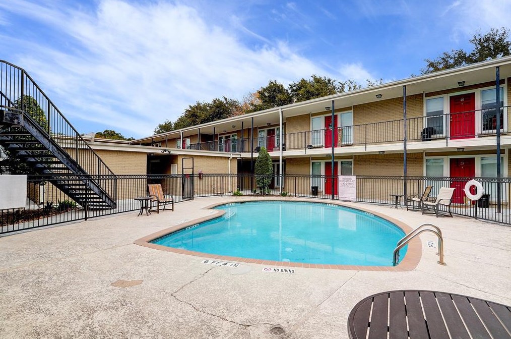835 Heights Blvd, Houston TX  77007-1540 exterior