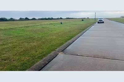 2909 Palacios Bay Drive, Palacios, TX 77465 - Photo 3