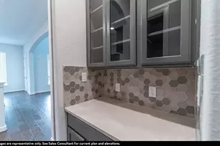710 Woodbinde, League City, TX 77573 - Photo 5