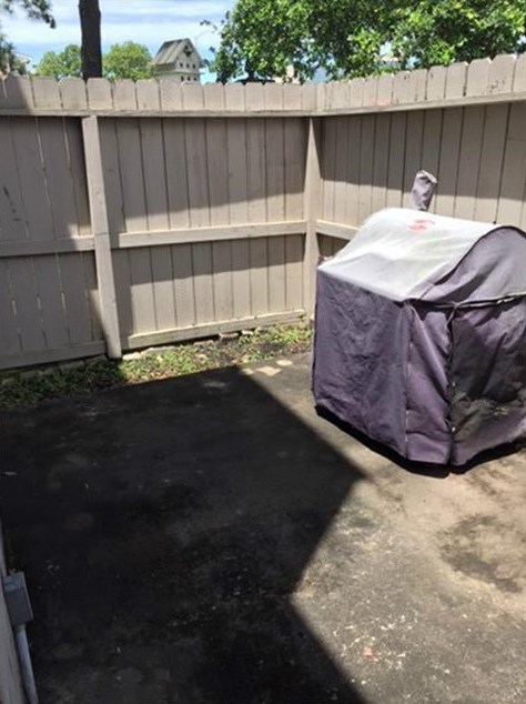 2802 Holly Hall St, Houston TX  77054-4129 exterior