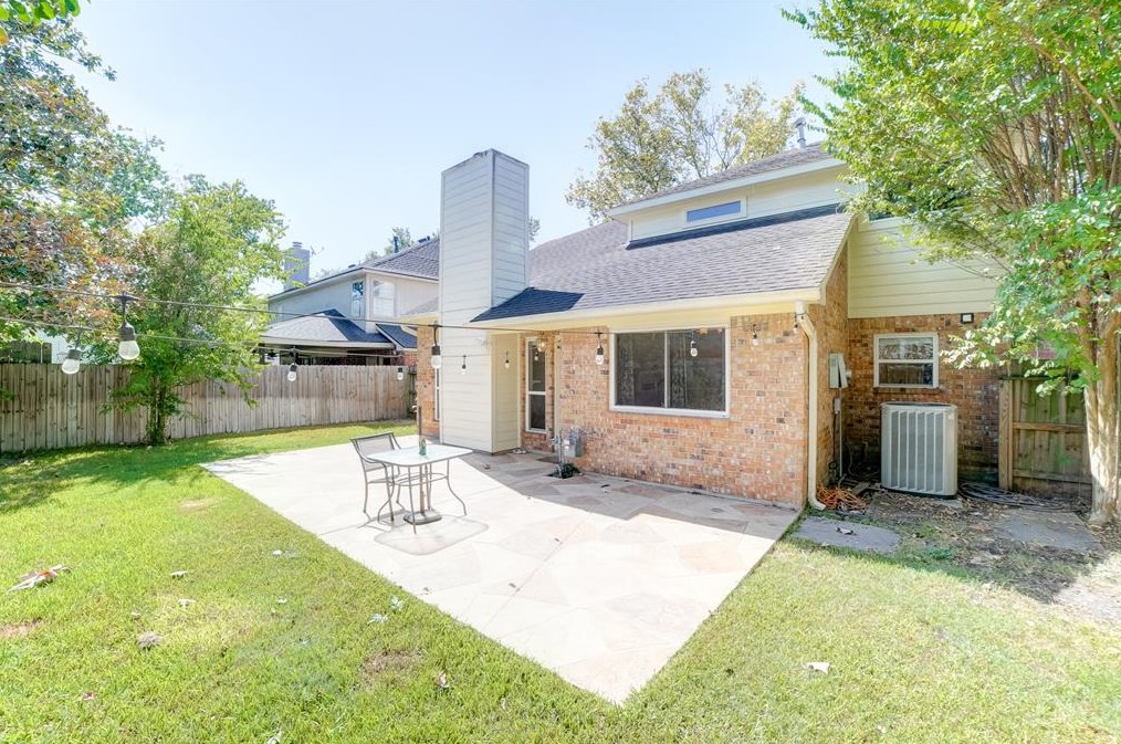 13518 Lynnville Dr, Houston TX  77065-3158 exterior