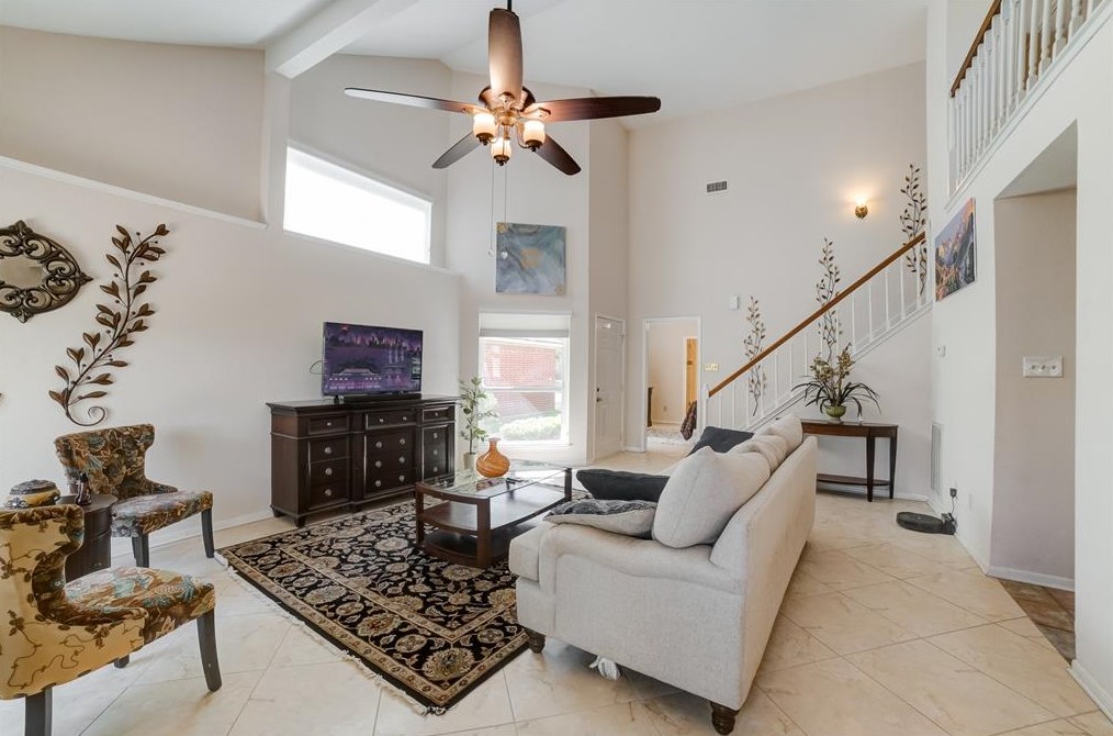13518 Lynnville Dr, Houston TX  77065-3158 exterior